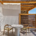 Mykonian Shades شقة فندقية
