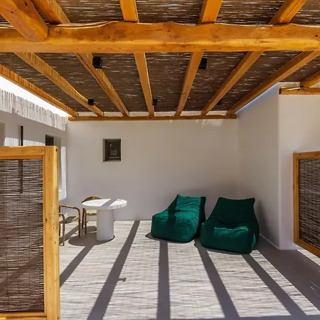 Mykonian Shades شقة فندقية 4*