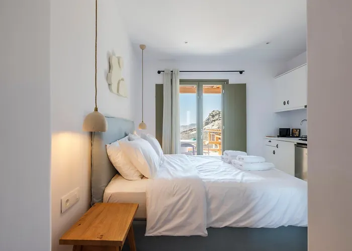 Mykonian Shades Aparthotel