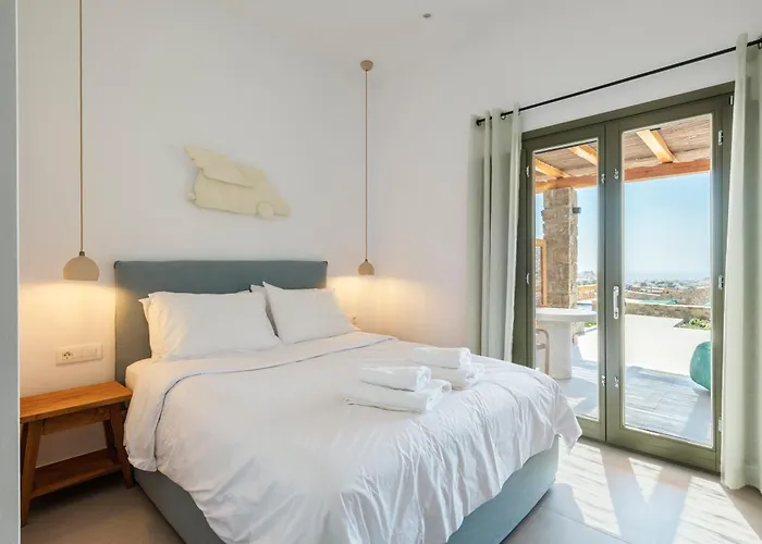 Aparthotel Mykonian Shades 4*