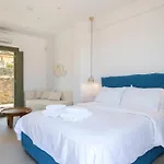 Mykonian Shades Apartmanhotel 4*