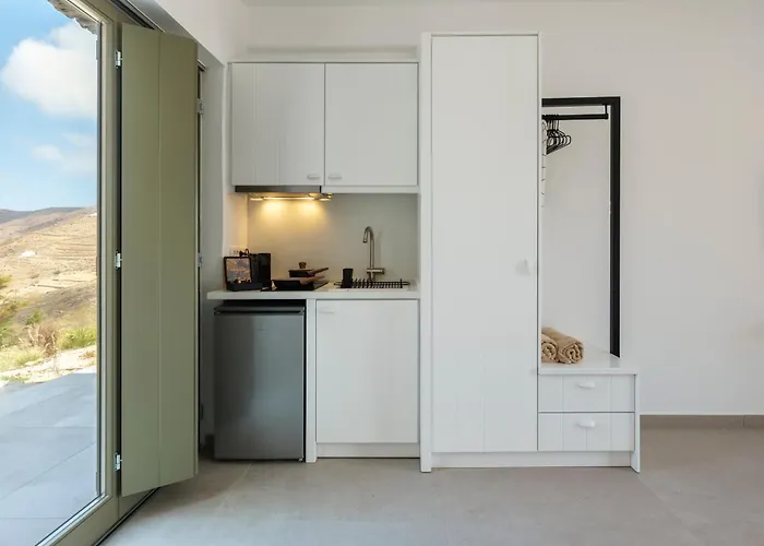 Mykonian Shades Apart-hotel