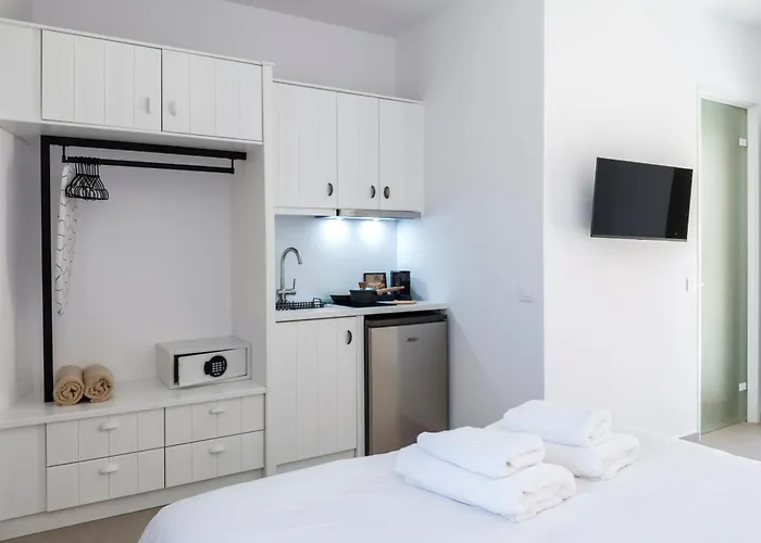 Mykonian Shades Aparthotel Ano Mera