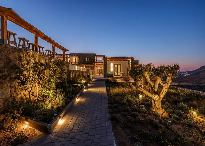 Aparthotel Mykonian Shades 4*