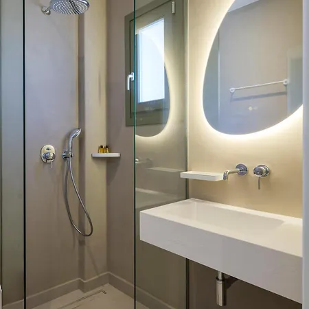 Mykonian Shades アパートホテル 4*